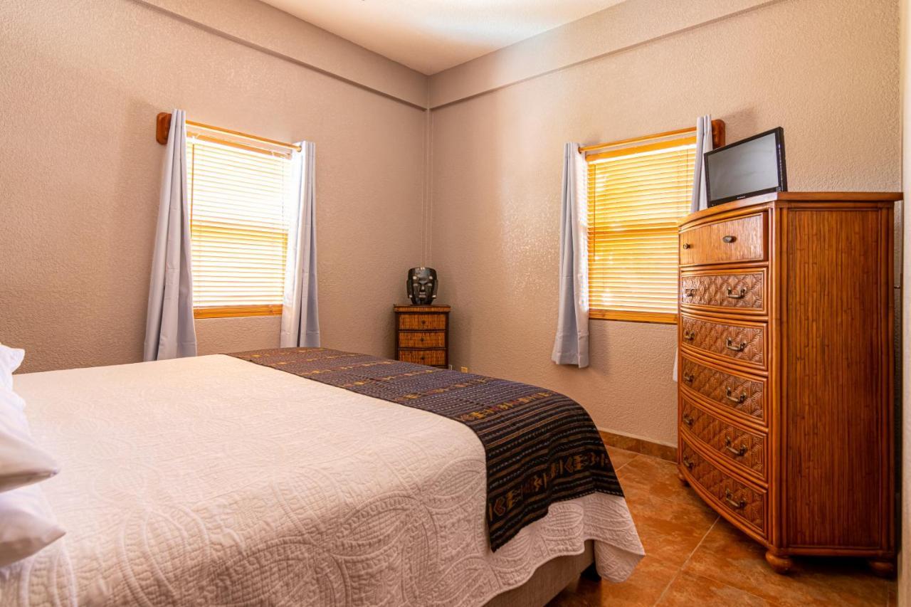 Lighthouse Beach Villas San Pedro  Exterior foto