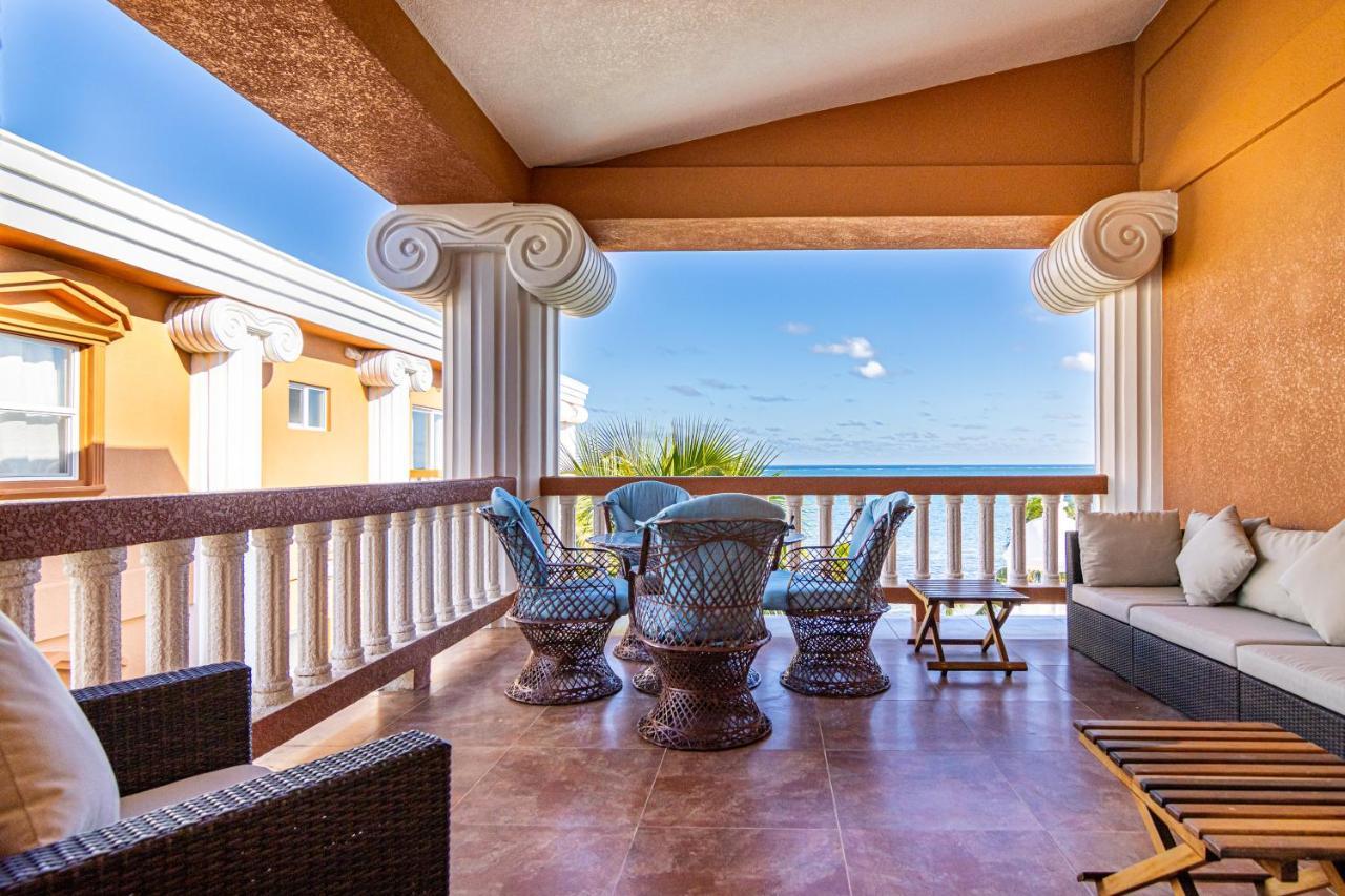Lighthouse Beach Villas San Pedro  Exterior foto